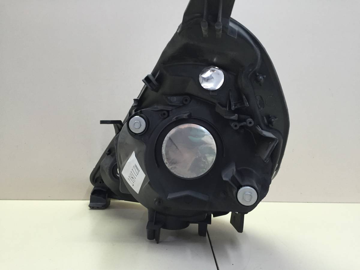 Фара правая Honda Jazz (GD1, GD5, GE2, GE3) 2001-2008