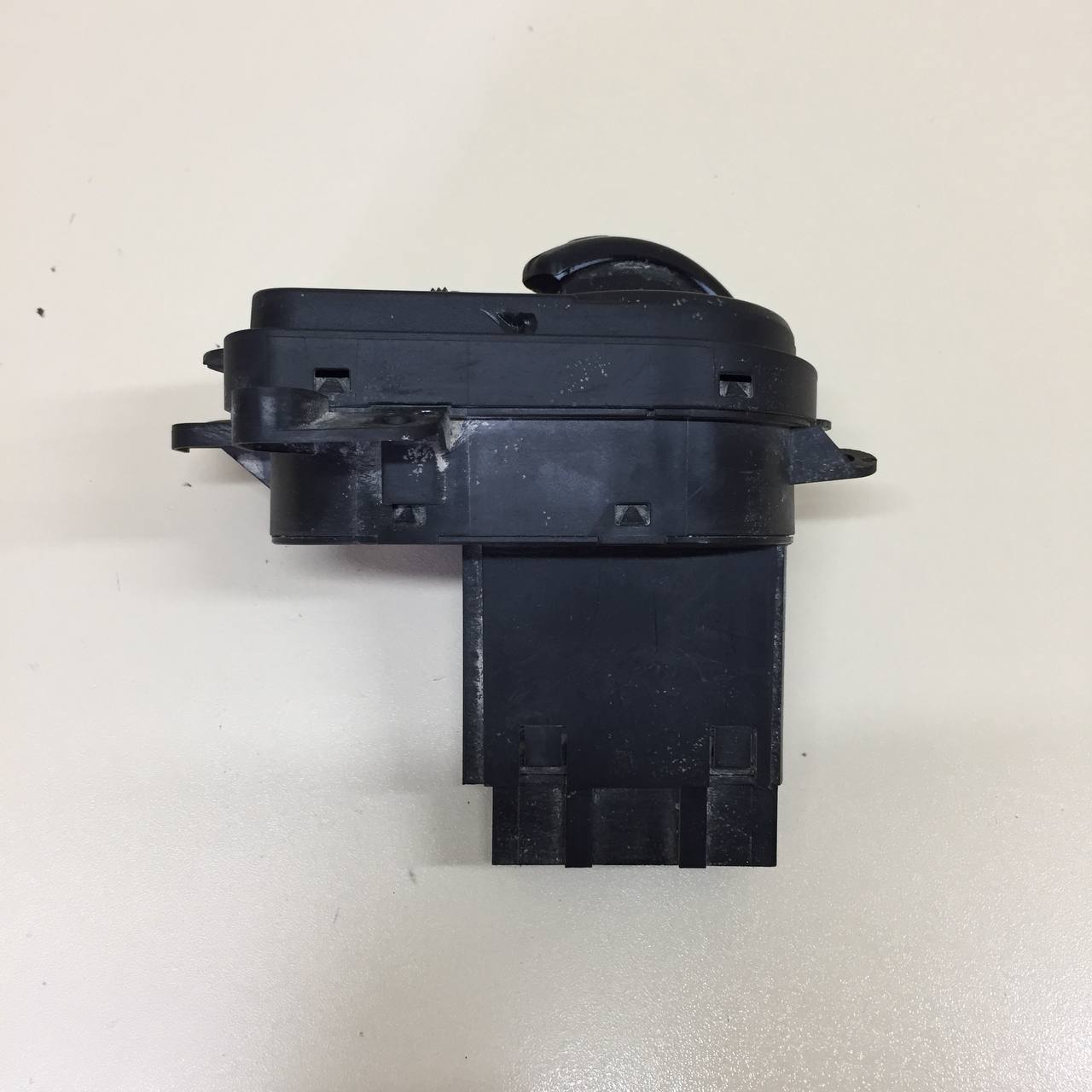 Переключатель света фар Ford Fusion (JU) 2002-2012 Переключатель света фар Ford Fusion (JU) 2002-2012