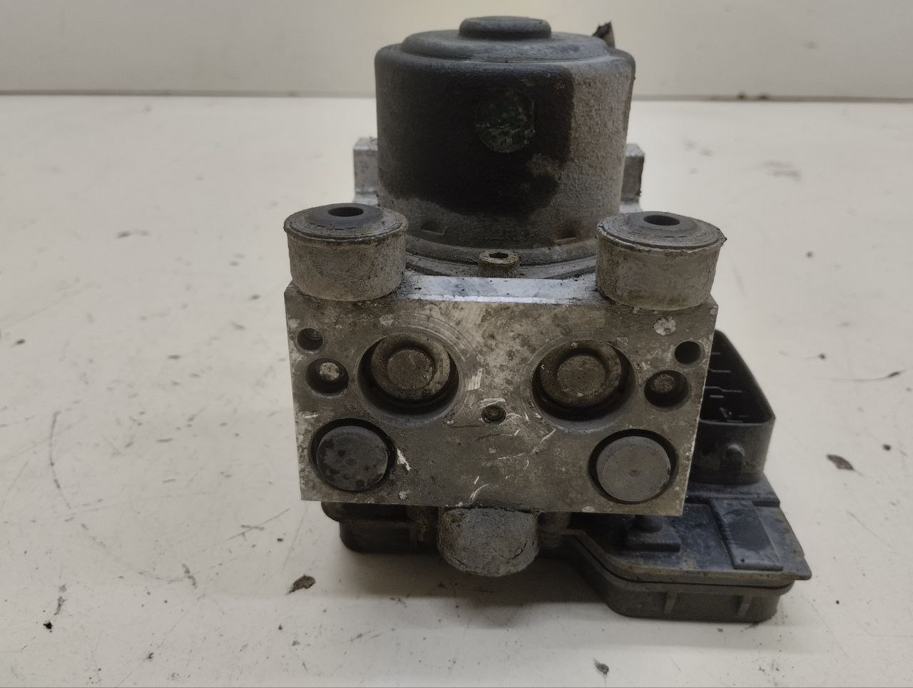 Блок ABS (насос) Mazda Mazda 6 (GG) 2002-2007 Блок ABS (насос) Mazda Mazda 6 (GG) 2002-2007