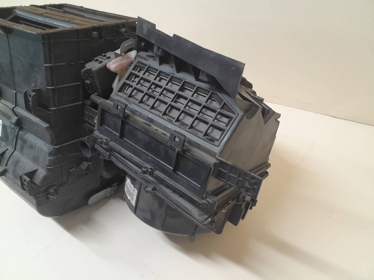 Корпус отопителя Nissan Almera (N16) 2000-2006 Корпус отопителя Nissan Almera (N16) 2000-2006