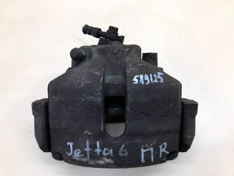 Суппорт передний правый Volkswagen Jetta (A6) 2010-2019 Суппорт передний правый Volkswagen Jetta (A6) 2010-2019