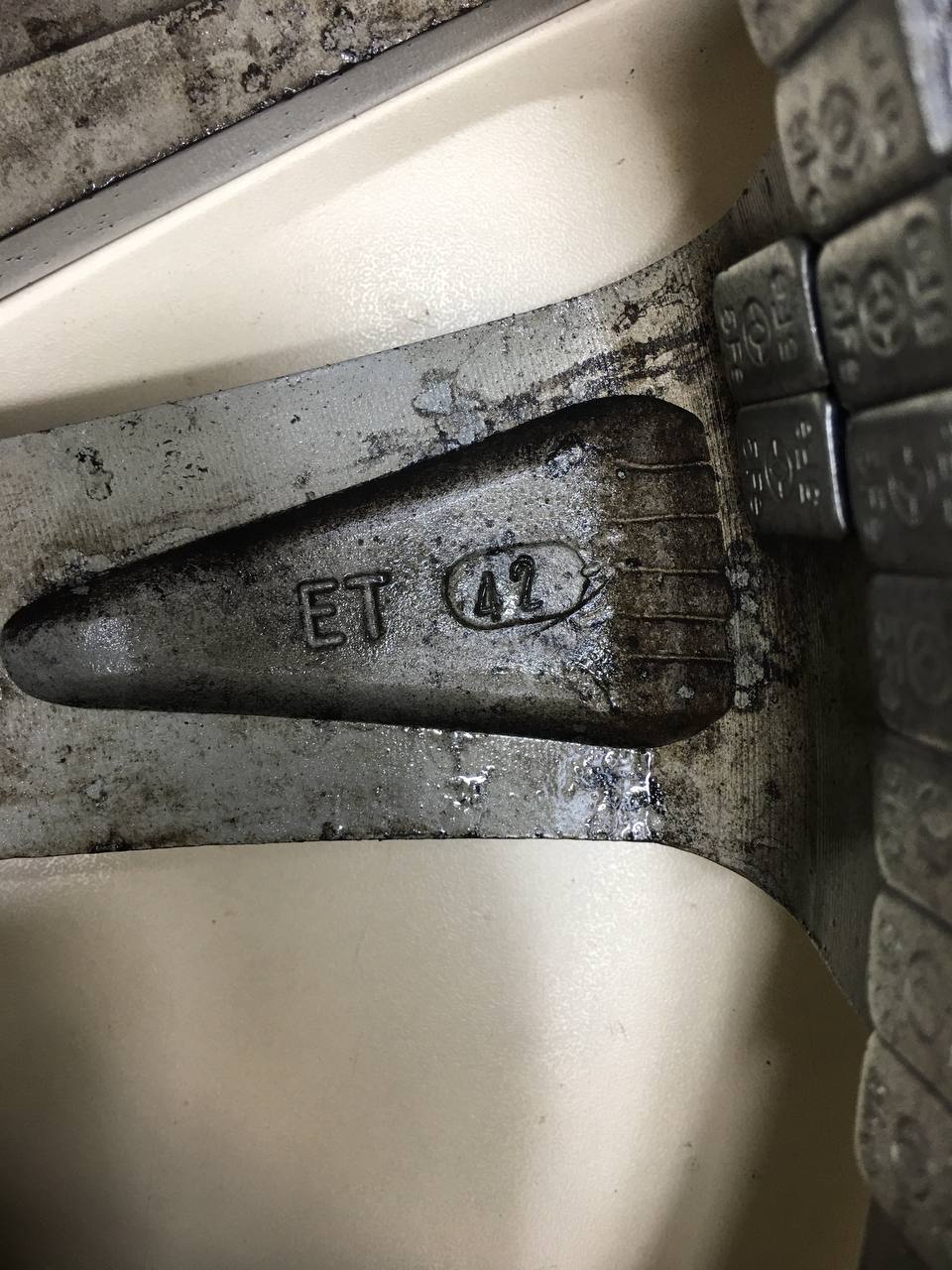 Диски к-кт R17 Литые