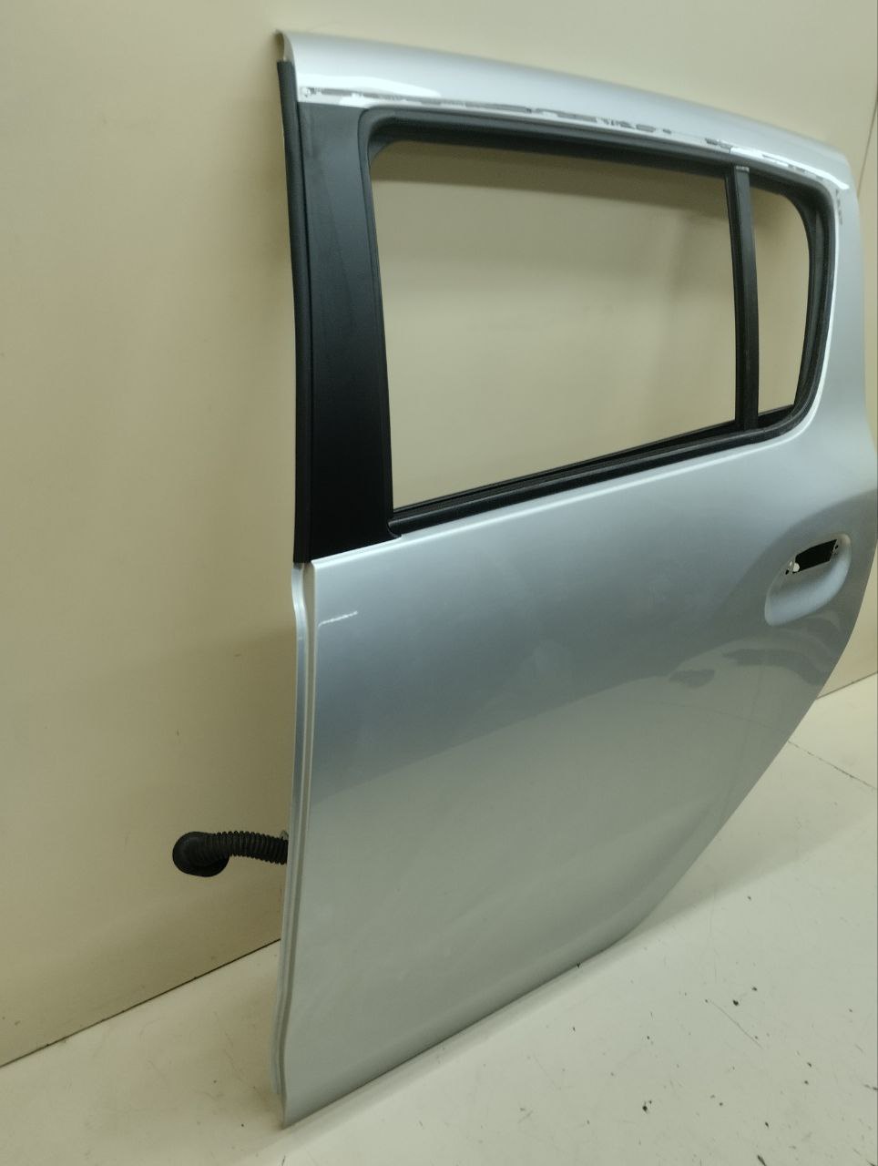 Дверь задняя левая Renault Sandero Stepway (5S) 2014-2022