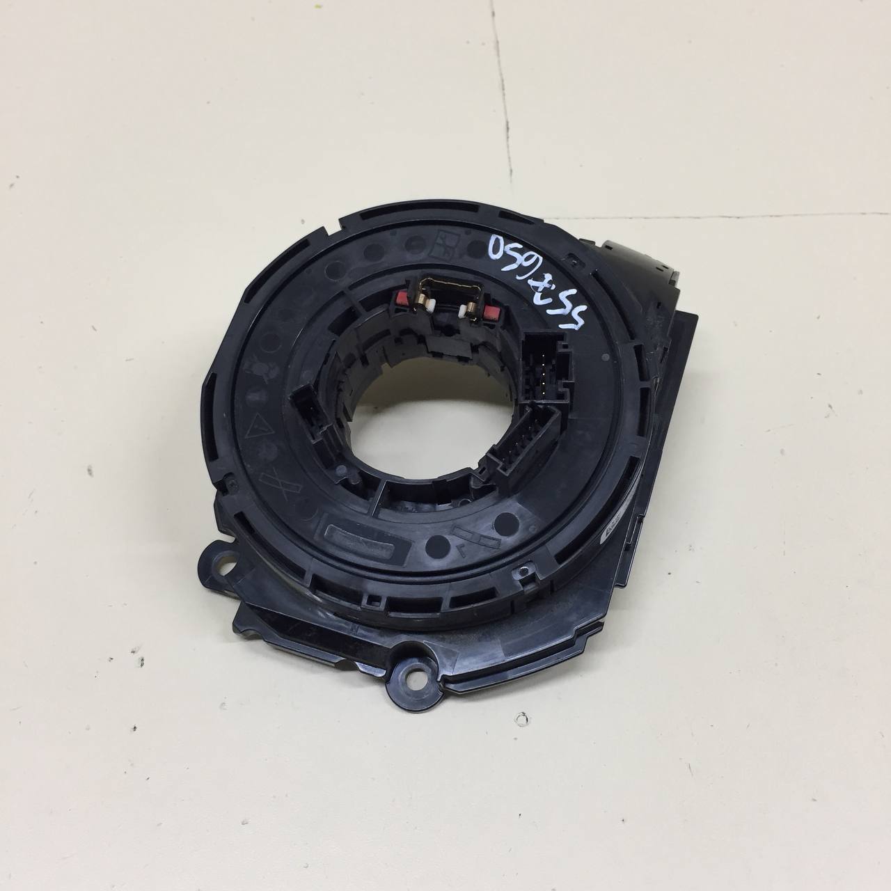Механизм подрулевой для SRS (ленточный) BMW X5 F15/F85 2013-2018 Механизм подрулевой для SRS (ленточный) BMW X5 F15/F85 2013-2018