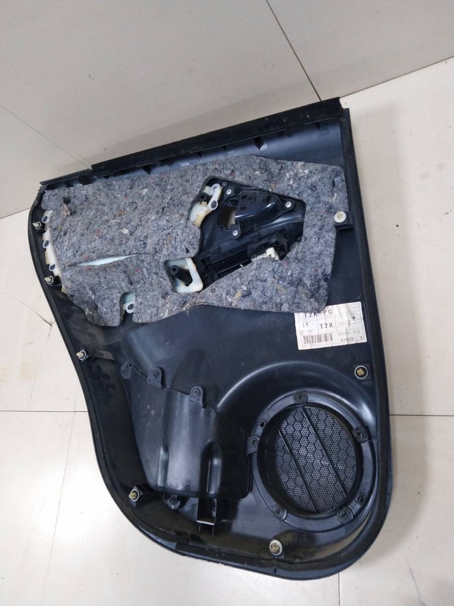 Обшивка двери задней правой Toyota Rav 4 (A30) 2006-2013