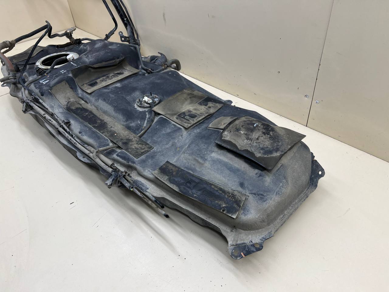 Бак топливный Toyota Rav 4 (XA40) 2013-2019 Бак топливный Toyota Rav 4 (XA40) 2013-2019