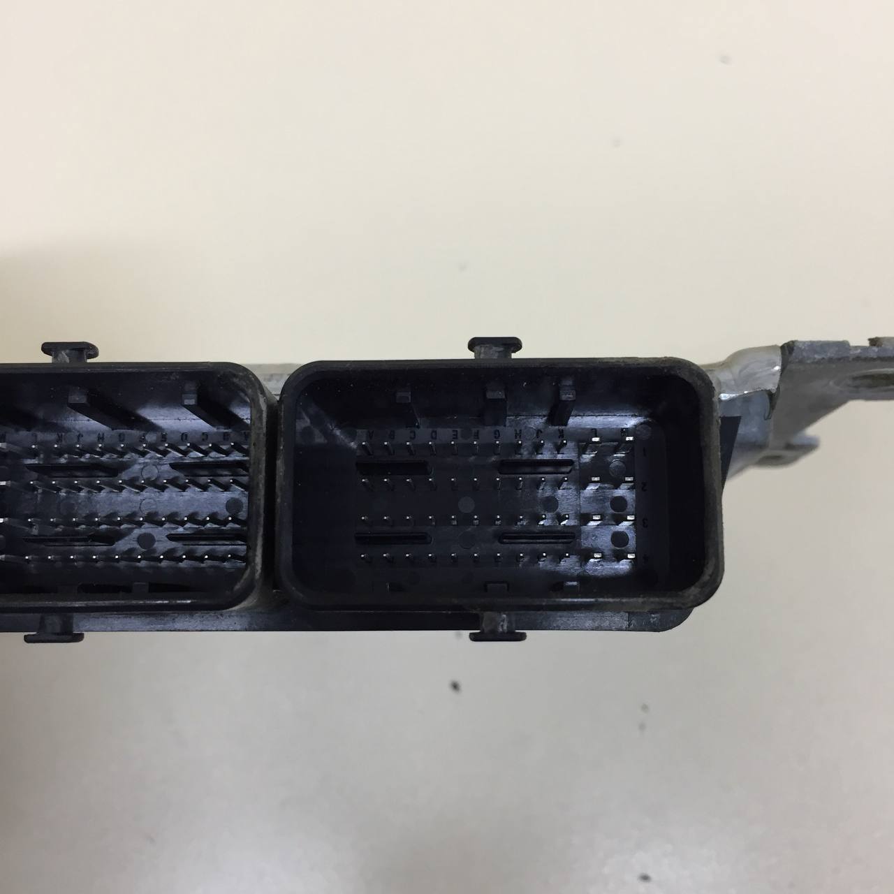 Блок управления двигателем Renault Duster (HSA, HSM) 2012> Блок управления двигателем Renault Duster (HSA, HSM) 2012>