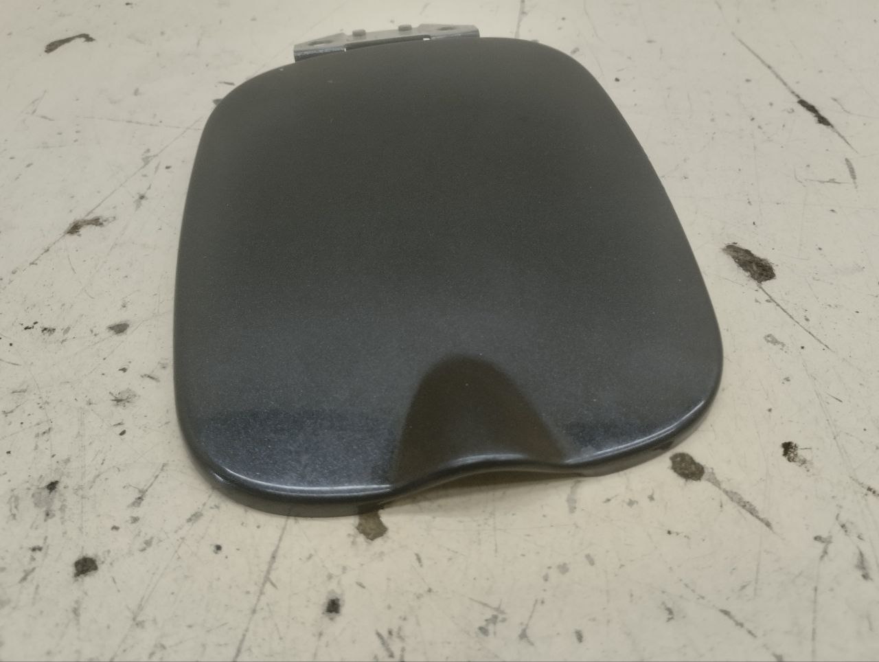 Лючок бензобака Chevrolet Niva 2009-2020