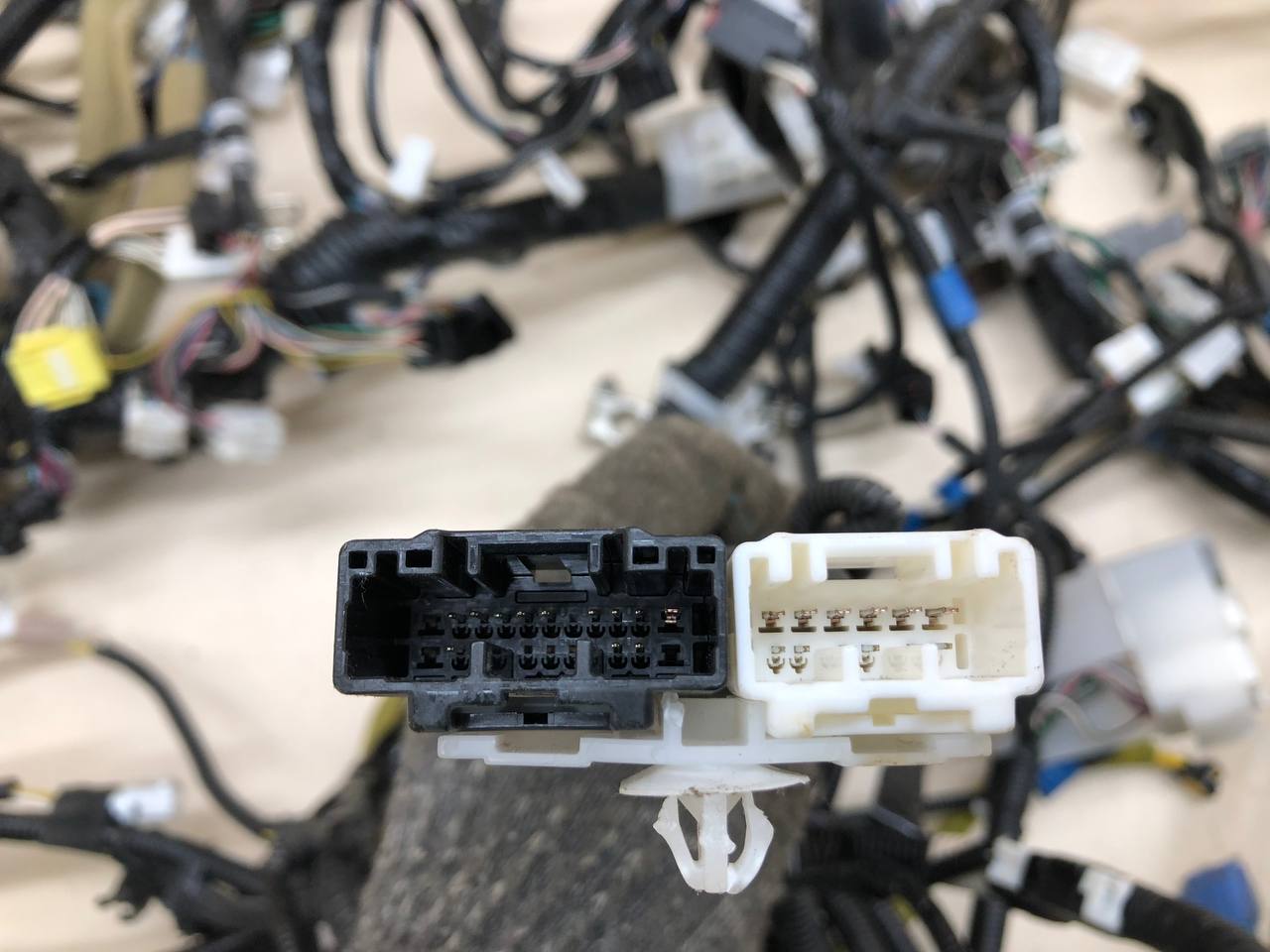 Проводка (коса) Toyota Rav 4 (XA40) 2013-2019 Проводка (коса) Toyota Rav 4 (XA40) 2013-2019