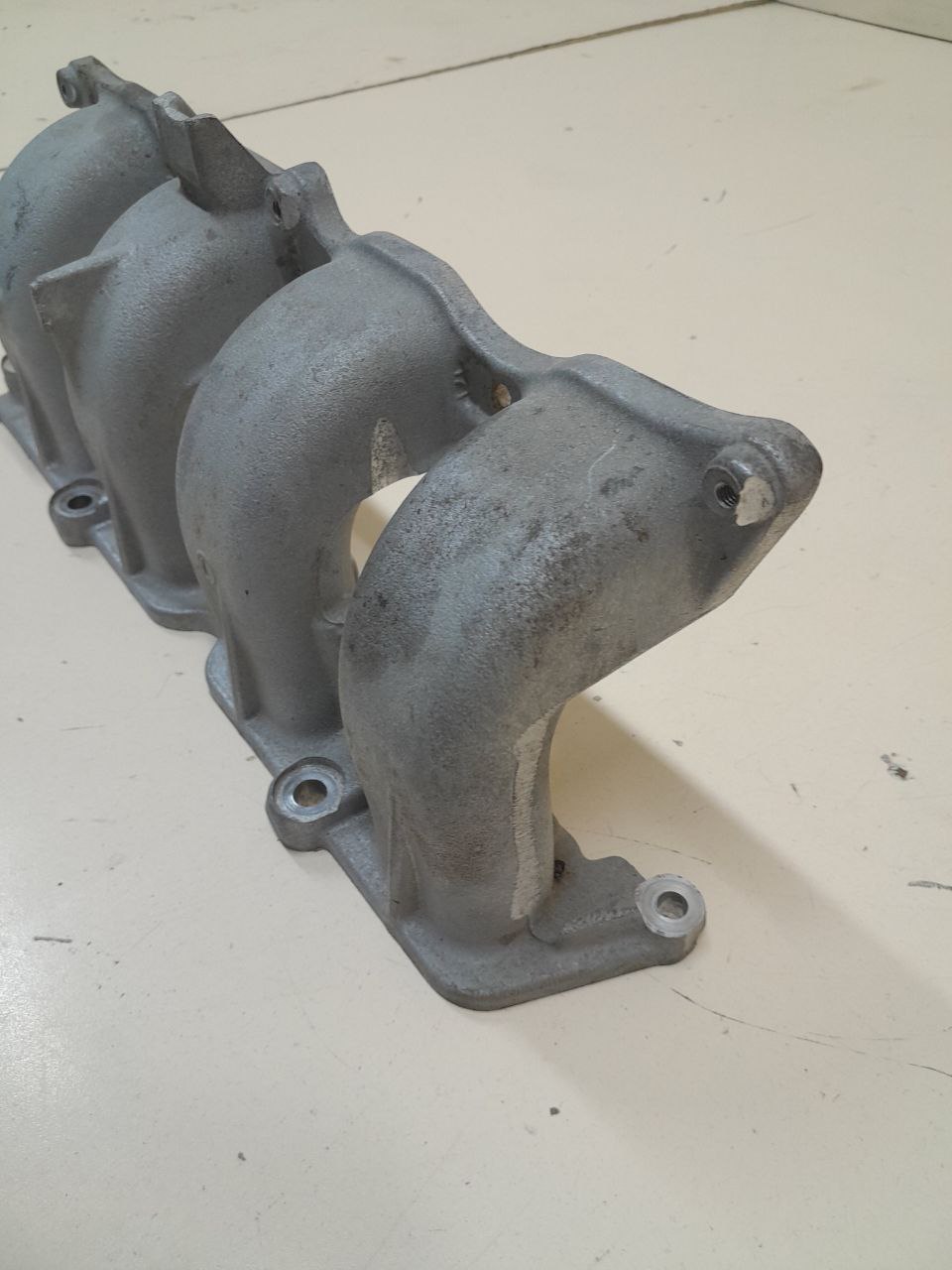 Коллектор впускной Renault Duster (HSA, HSM) 2012> Коллектор впускной Renault Duster (HSA, HSM) 2012>