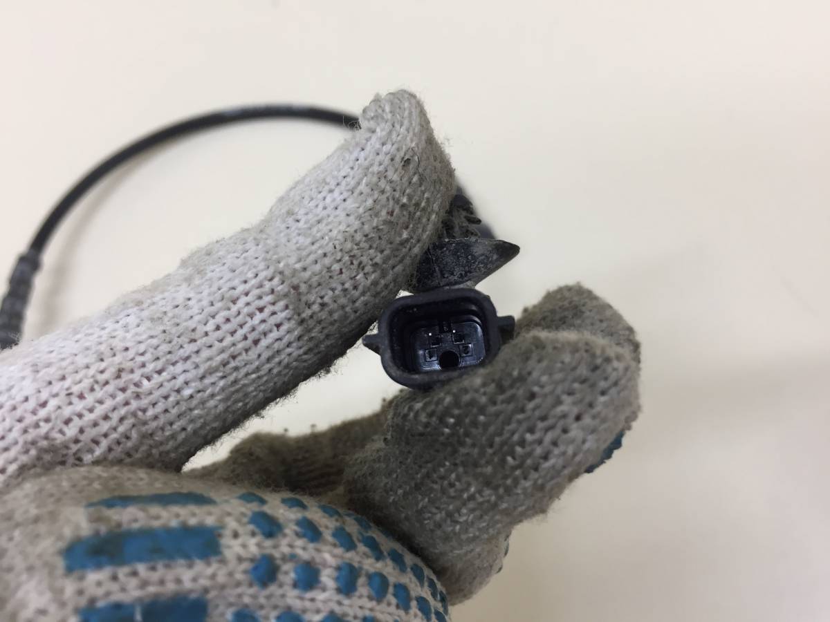 Датчик ABS передний Renault Sandero 2009-2014