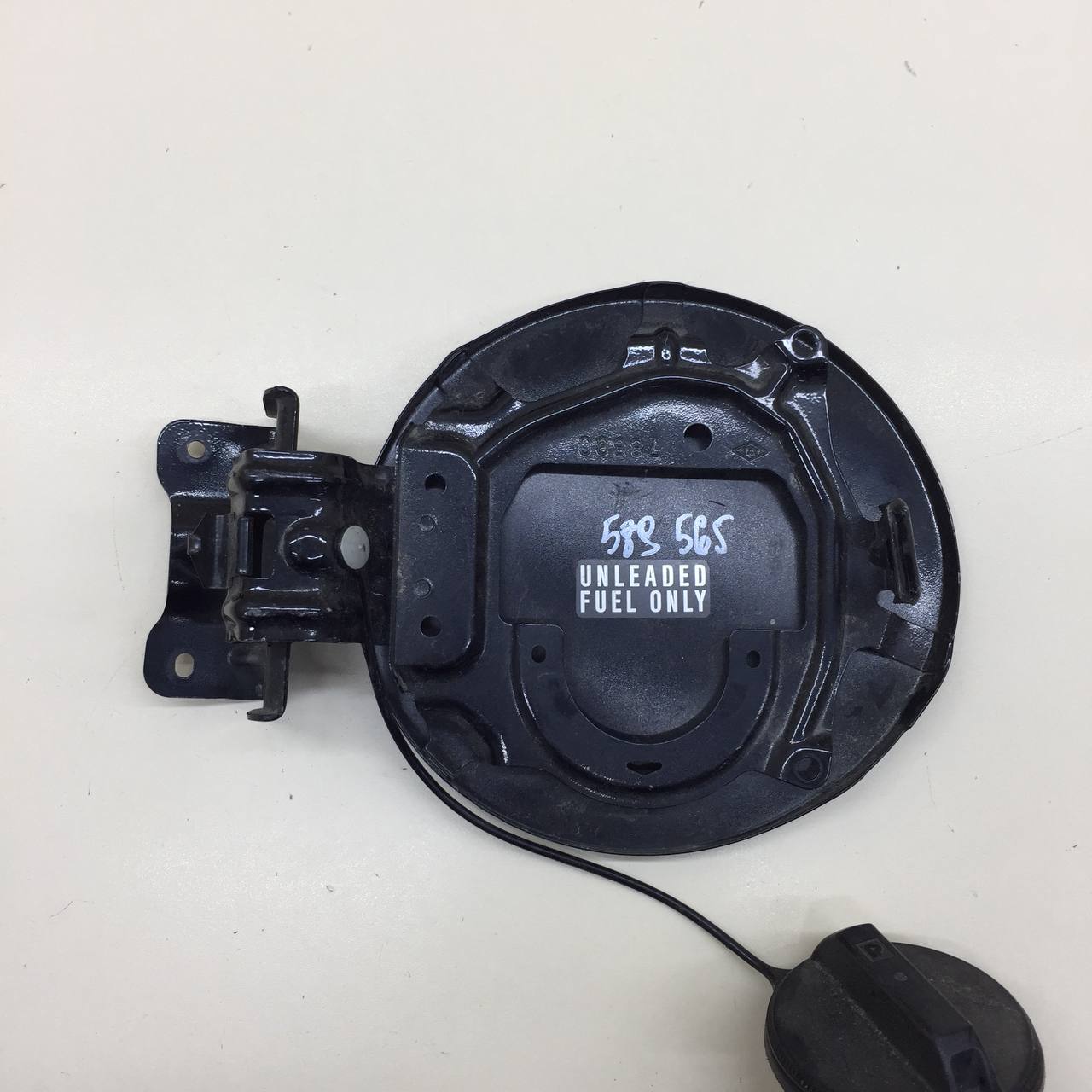 Лючок бензобака Renault Koleos (HY) 2008-2016