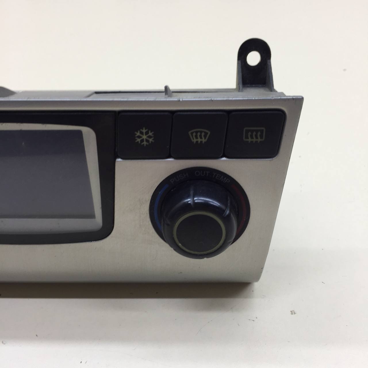 Блок управления климатической установкой Vortex Estina 2008-2012