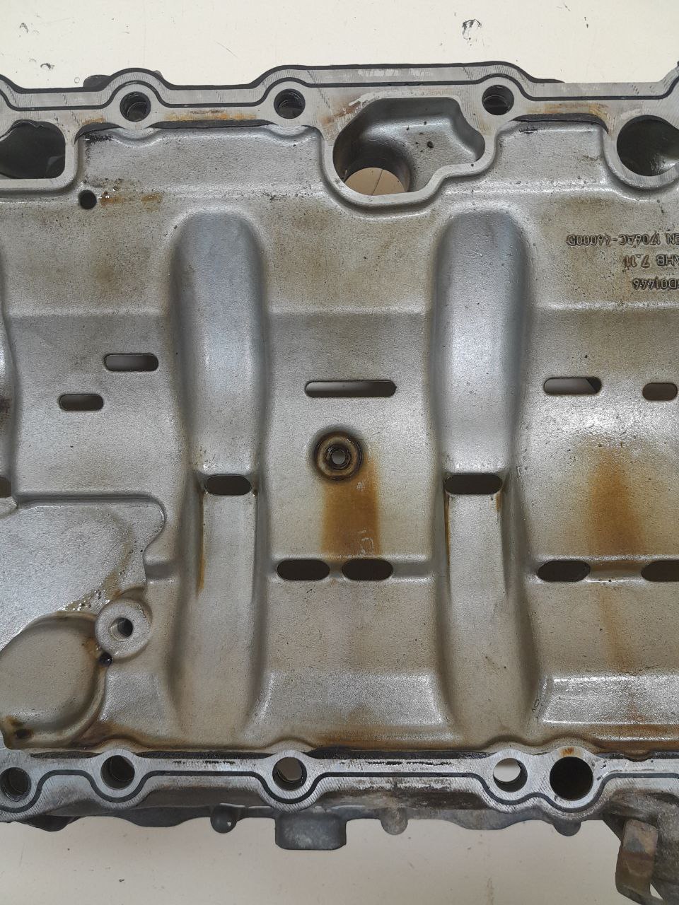 Поддон масляный двигателя Skoda Octavia (A5 1Z-) 2004-2013 Поддон масляный двигателя Skoda Octavia (A5 1Z-) 2004-2013