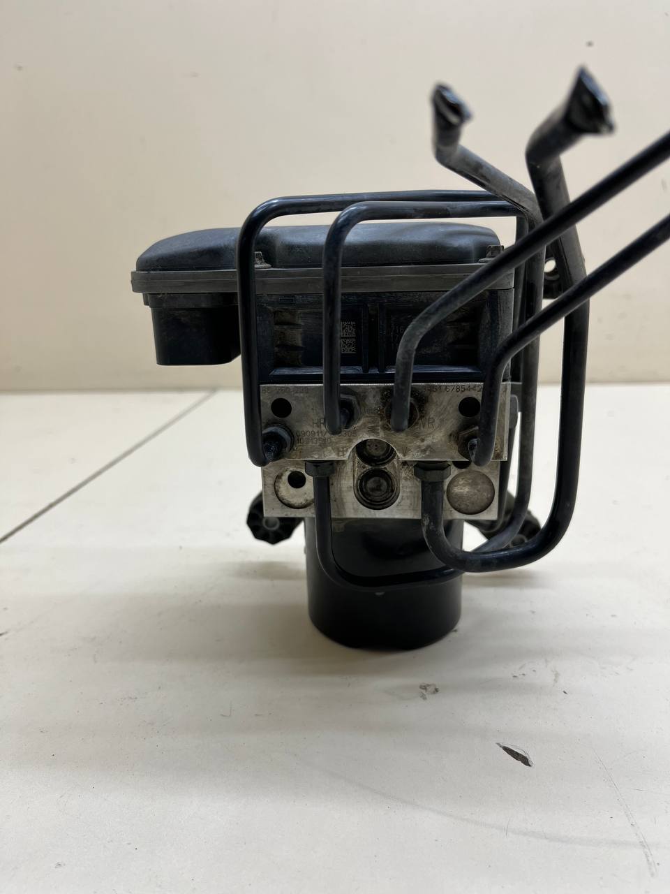 Блок ABS (насос) BMW 7-Series F01,F02  2008-2015