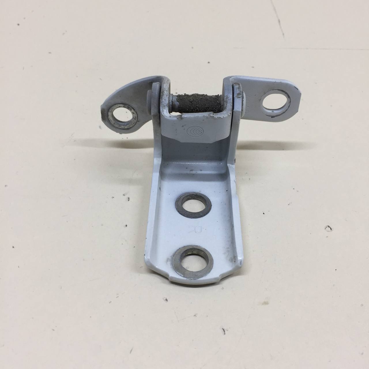 Петля двери задней правой нижняя Toyota Rav 4 (A30) 2006-2013 Петля двери задней правой нижняя Toyota Rav 4 (A30) 2006-2013