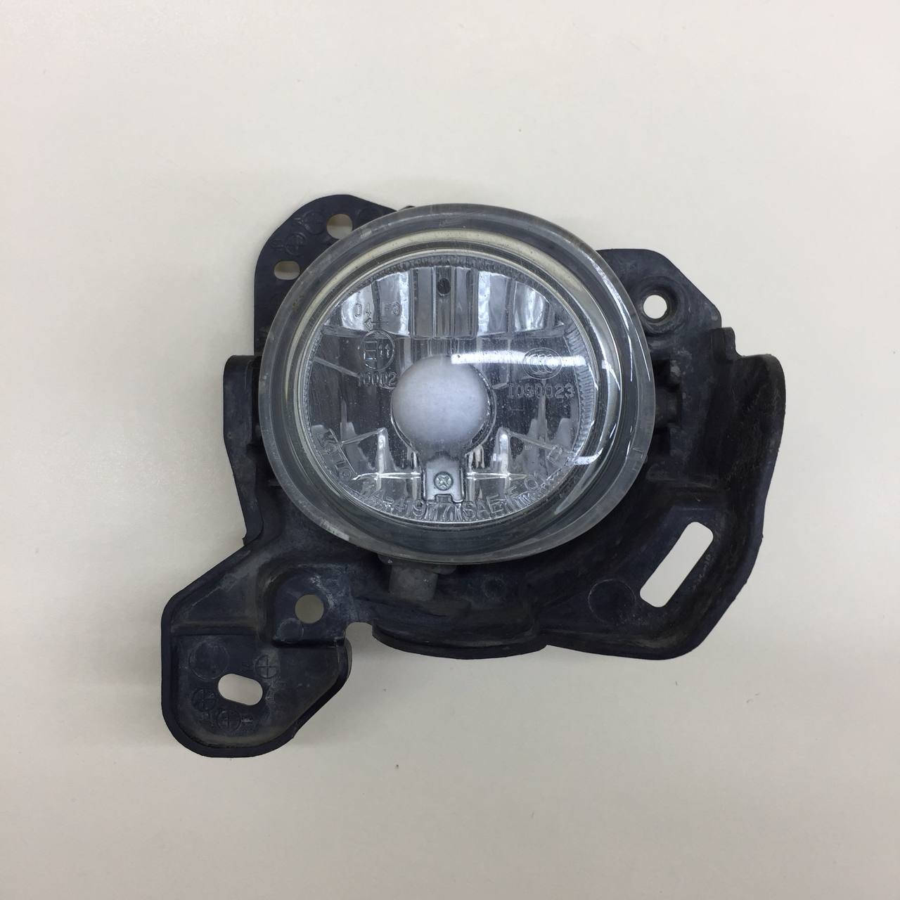 Фара противотуманная правая Mazda CX-5 (KE) 2011-2017 Фара противотуманная правая Mazda CX-5 (KE) 2011-2017