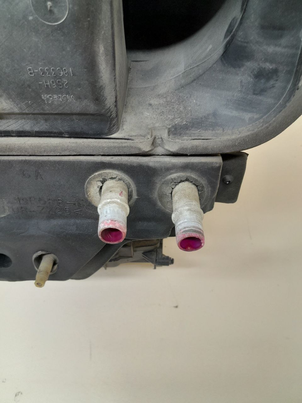 Корпус отопителя Ford Fiesta (MK5) 2002-2008 Корпус отопителя Ford Fiesta (MK5) 2002-2008