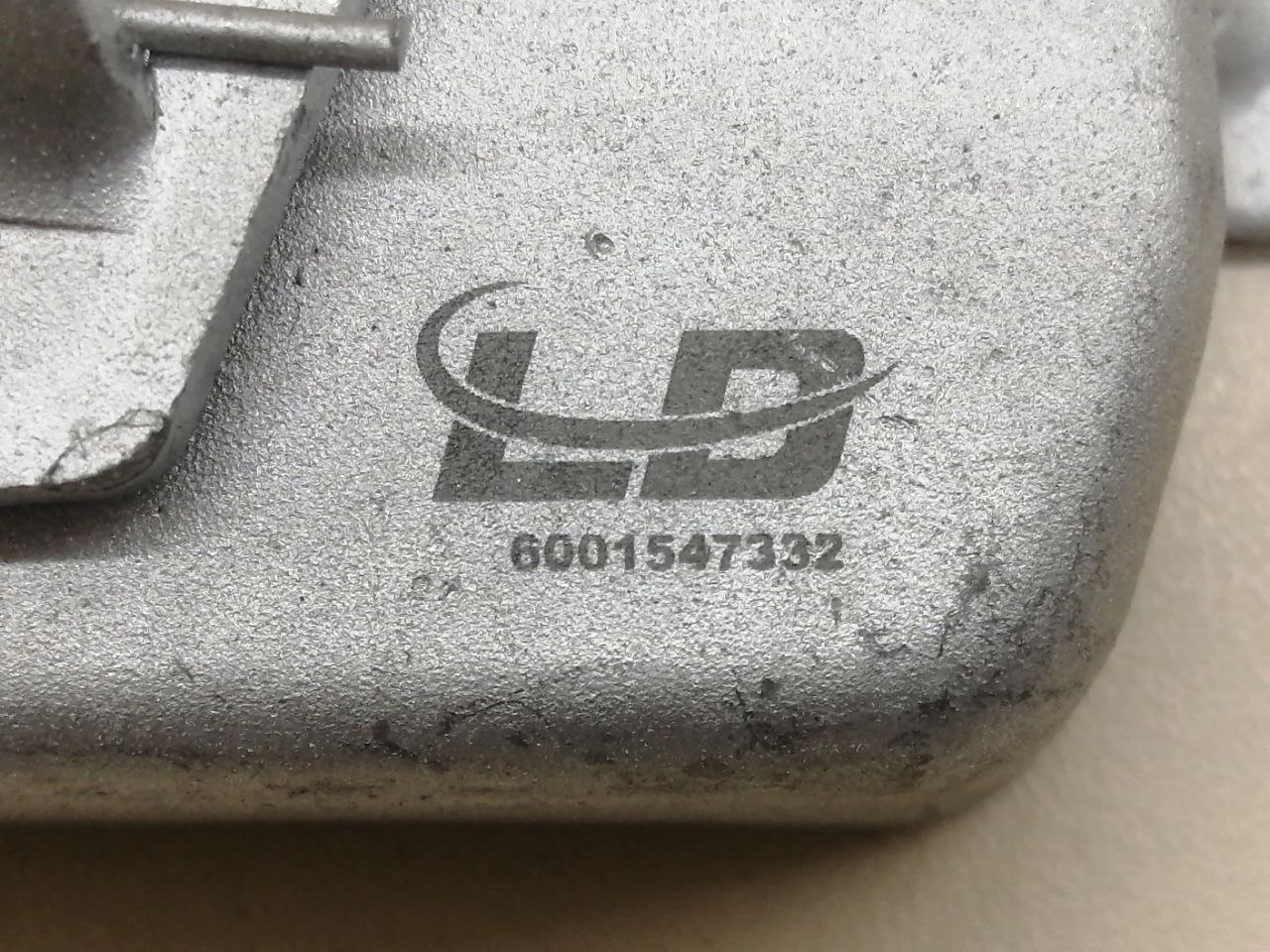 Замок капота Lada Largus 2012>