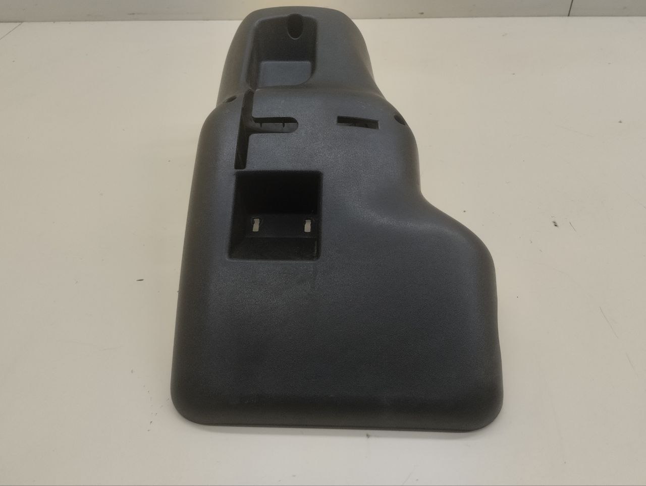 Кожух рулевой колонки Chevrolet Niva 2009-2020