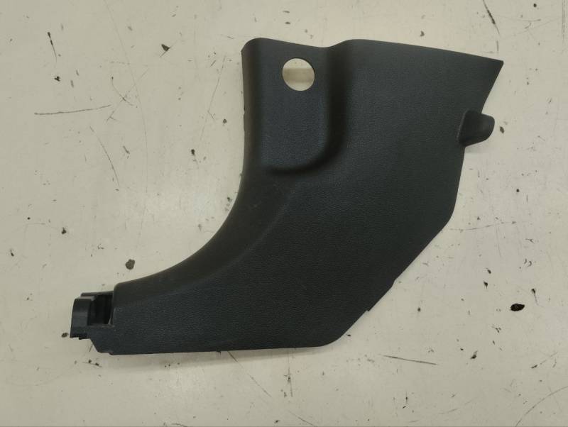 Обшивка стойки Hyundai Tucson (TL) 2015-2021