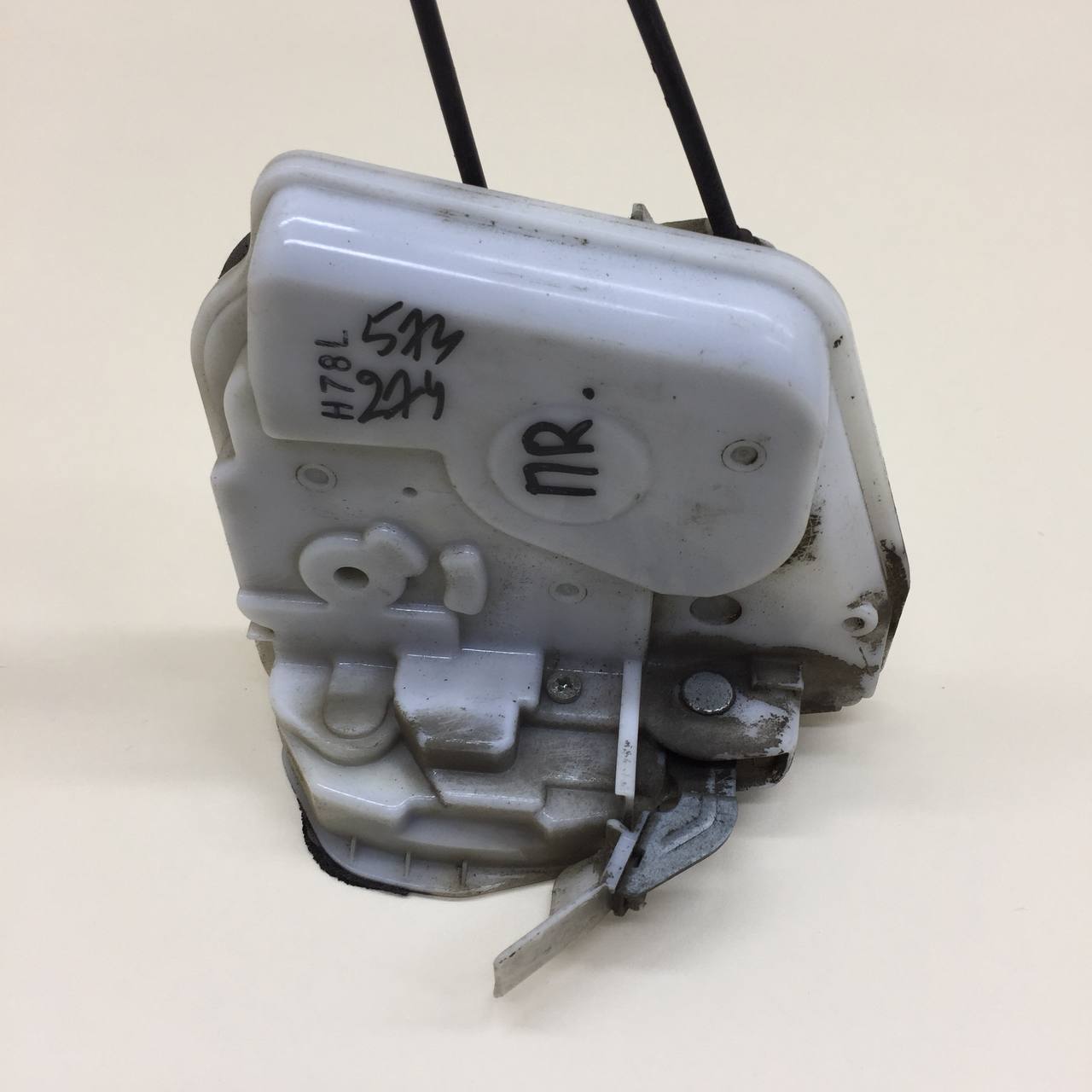 Замок двери передней правой Mazda Mazda 6 (GH) 2007-2012