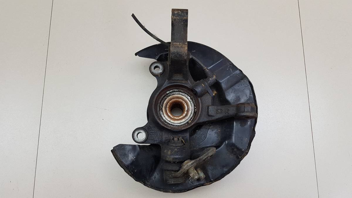 Кулак поворотный передний правый Toyota Vista Ardeo (V50) 1998-2003 Кулак поворотный передний правый Toyota Vista Ardeo (V50) 1998-2003