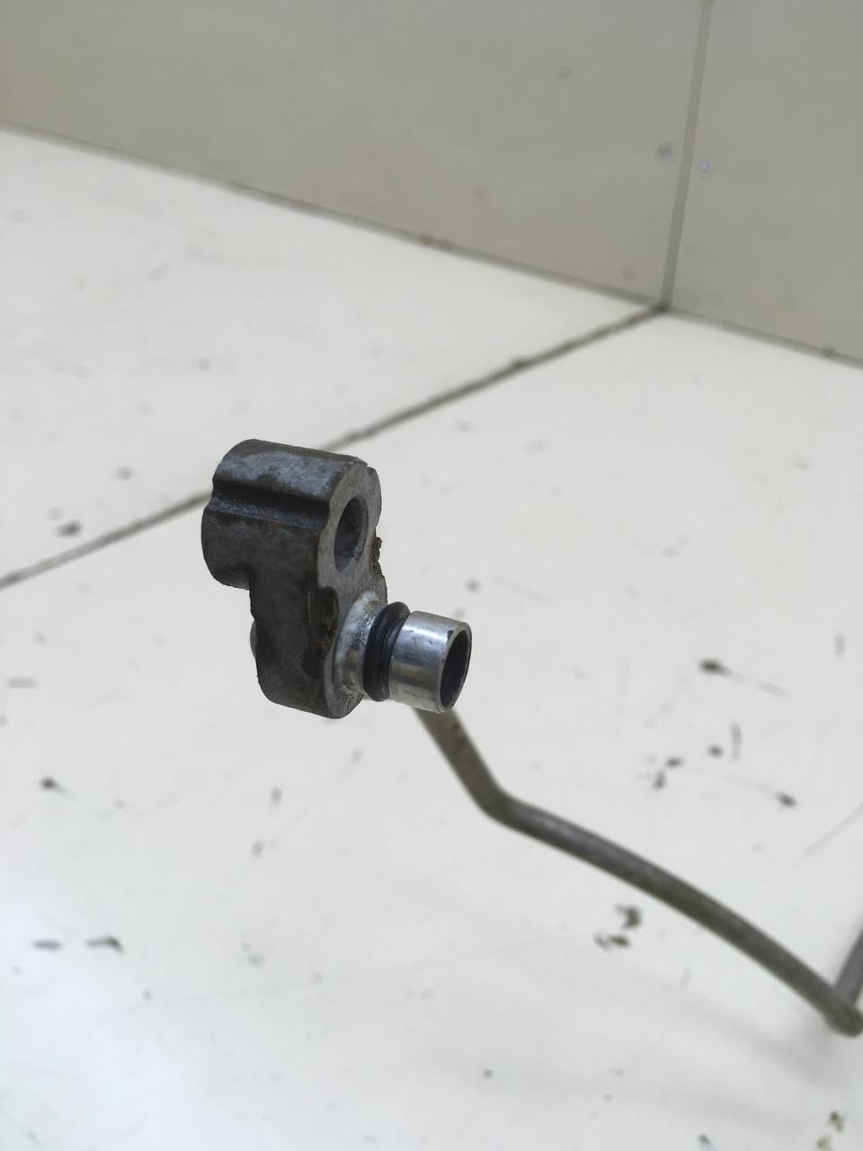 Трубка кондиционера Toyota Corolla E150 2006-2013 Трубка кондиционера Toyota Corolla E150 2006-2013