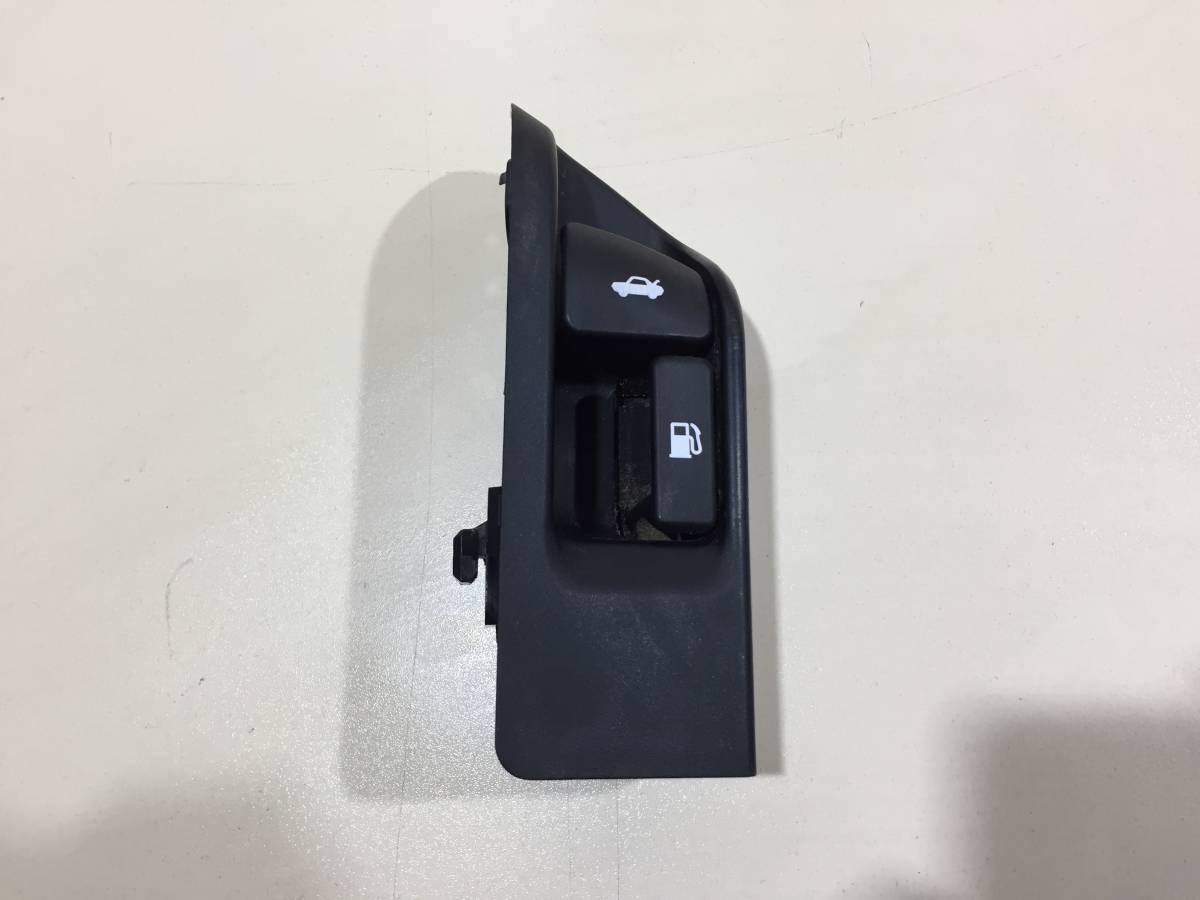 Ручка открывания багажника Toyota Corolla E150 2006-2013