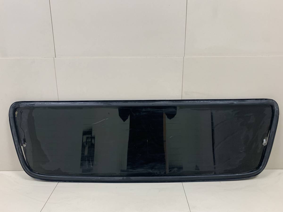 Стекло заднее Mazda BT-50 2006-2012