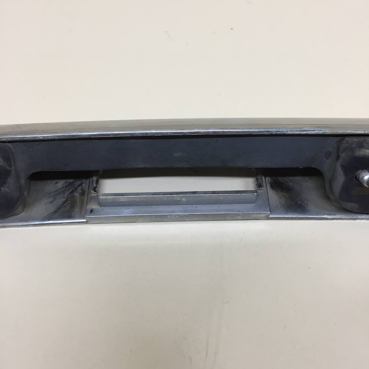 Накладка крышки багажника Ford Focus 2 (DB) 2008-2011 Накладка крышки багажника Ford Focus 2 (DB) 2008-2011
