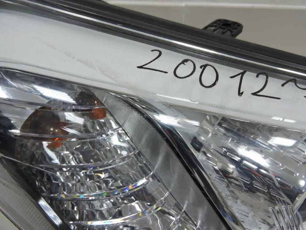 Фара правая Hyundai Santa Fe 3 (DM) 2012-2019