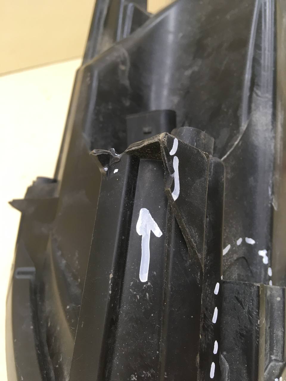 Фара правая Lada Granta 2011>