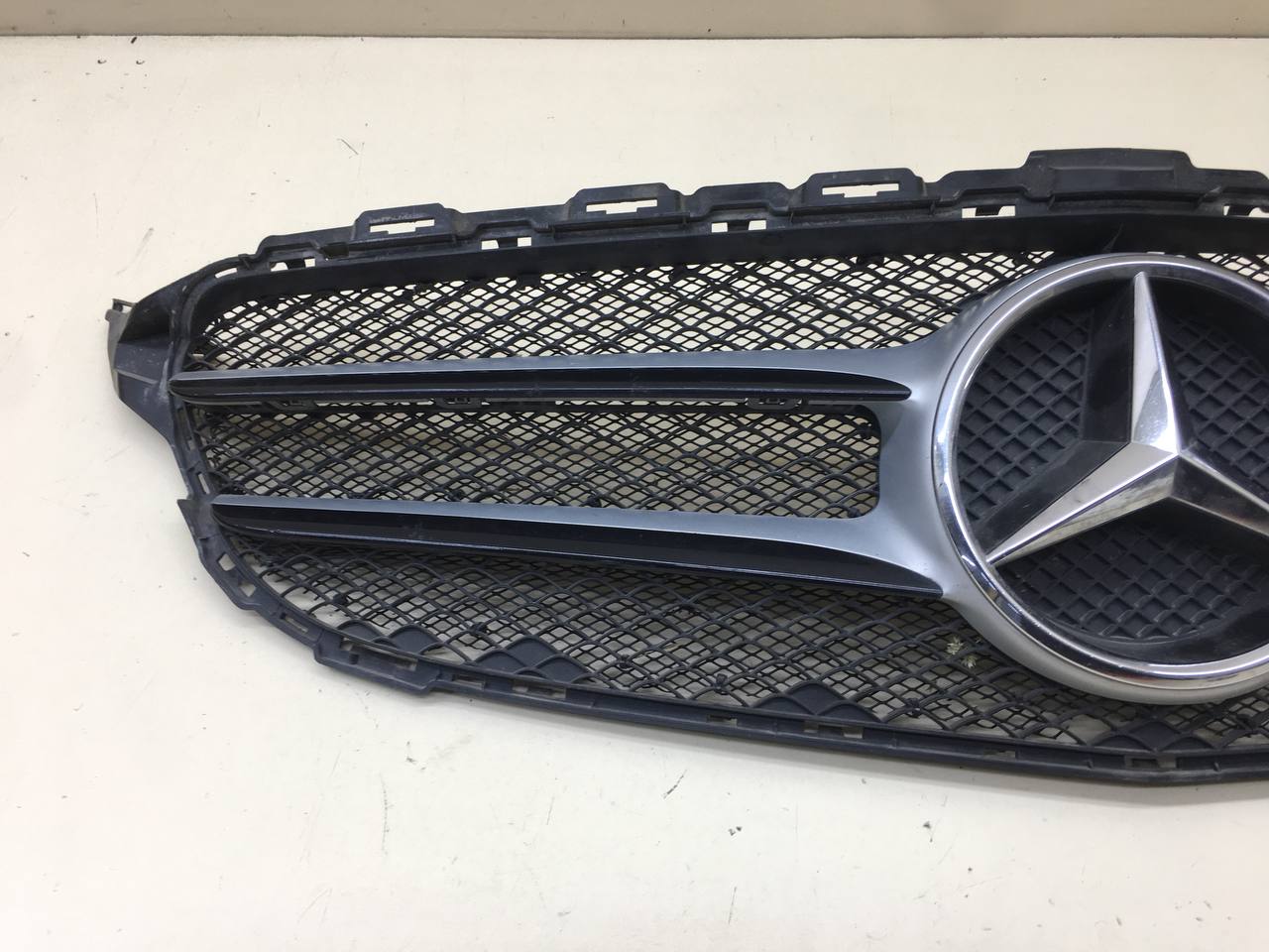 Решетка радиатора Mercedes-Benz C-Class (W205) 2014>