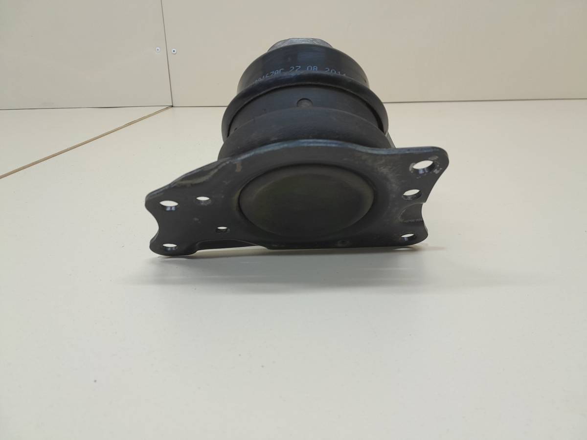Опора двигателя правая Volkswagen Polo (Sed RUS) 2011> Опора двигателя правая Volkswagen Polo (Sed RUS) 2011>