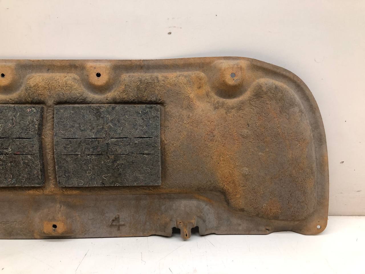 Шумоизоляция капота Toyota Rav 4 (XA40) 2013-2019