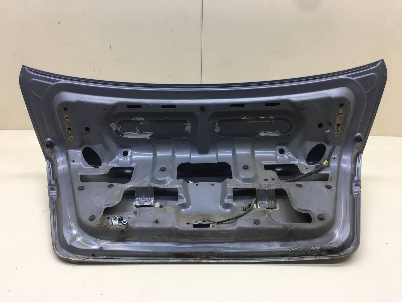 Крышка багажника Chevrolet Aveo T250 2005-2011 Крышка багажника Chevrolet Aveo T250 2005-2011