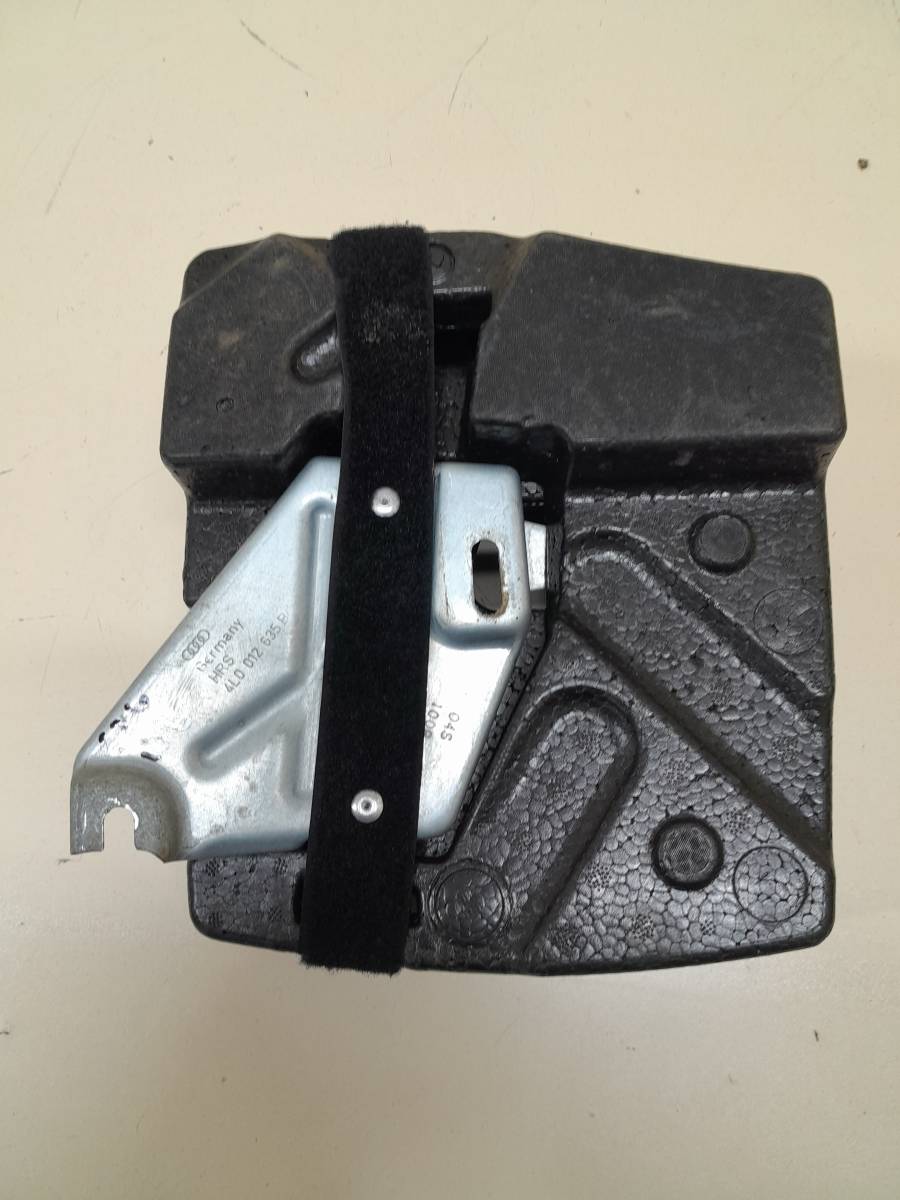 Контейнер в багажник Audi Q7 (4L) 2005-2015