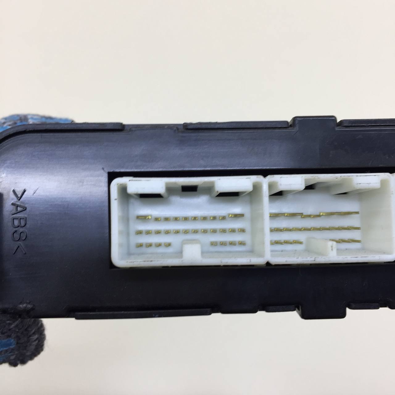 Блок комфорта Cadillac STS 2004-2011