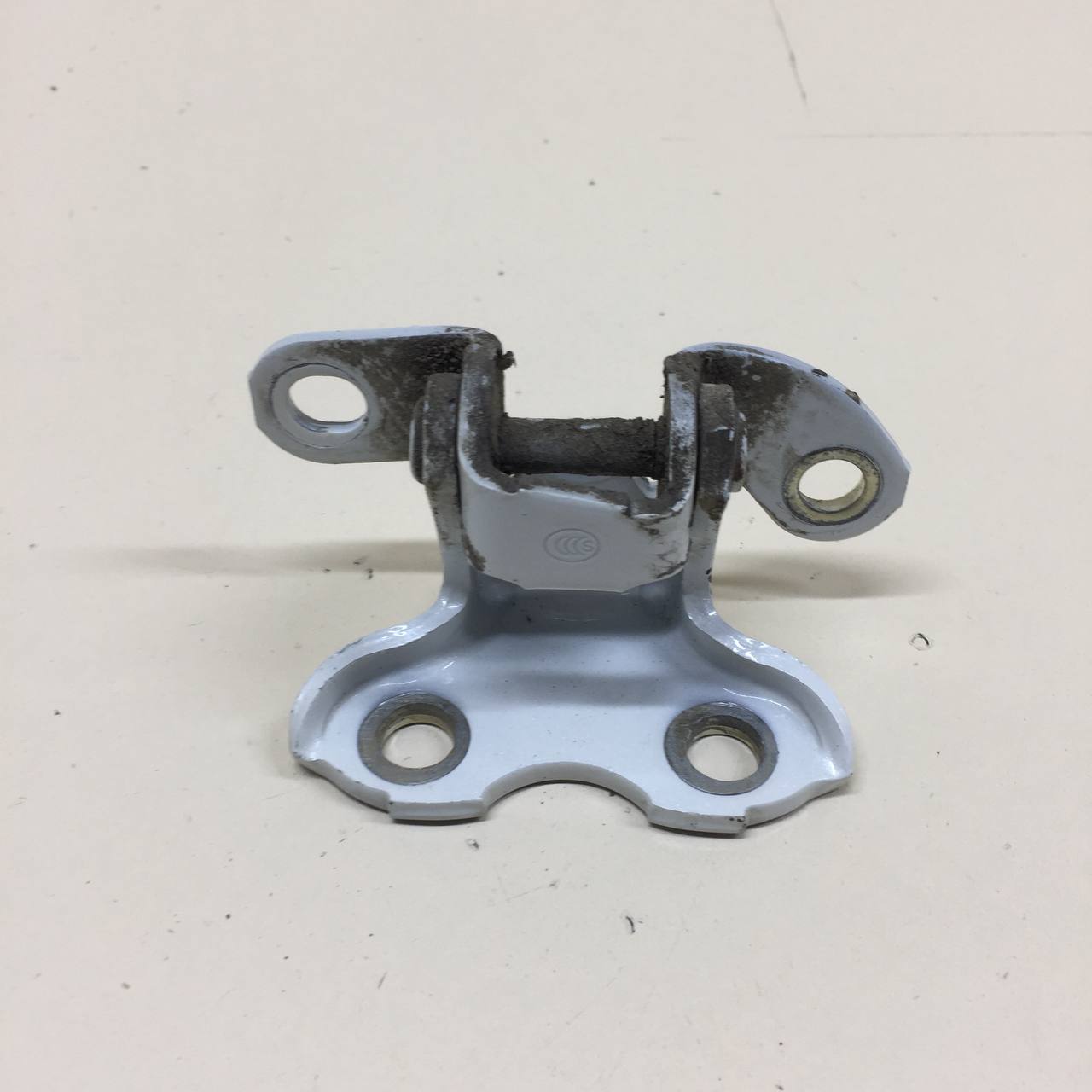 Петля двери задней правой верхняя Toyota Rav 4 (A30) 2006-2013 Петля двери задней правой верхняя Toyota Rav 4 (A30) 2006-2013