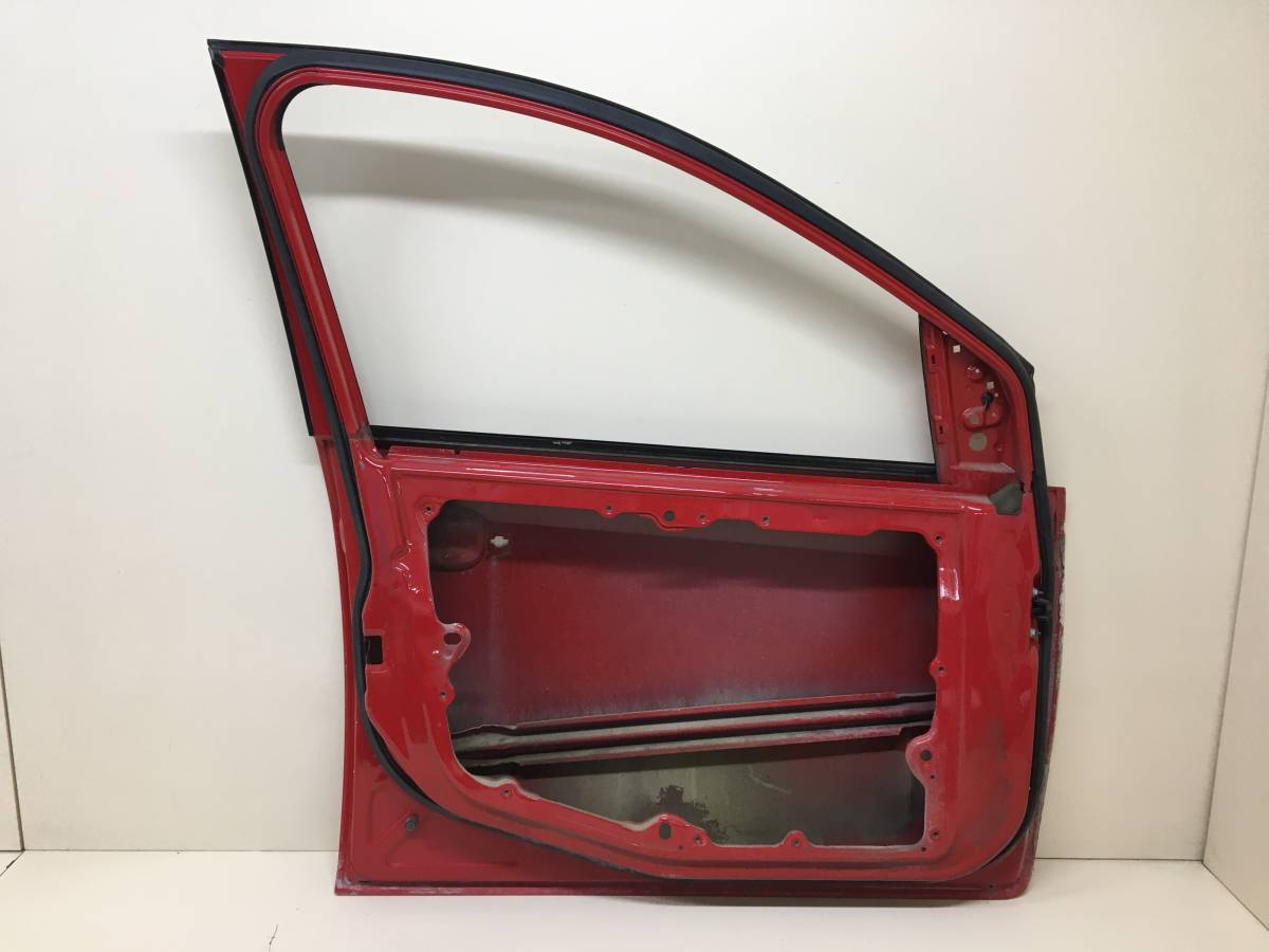 Дверь передняя левая Ford Fiesta (MK5) 2002-2008