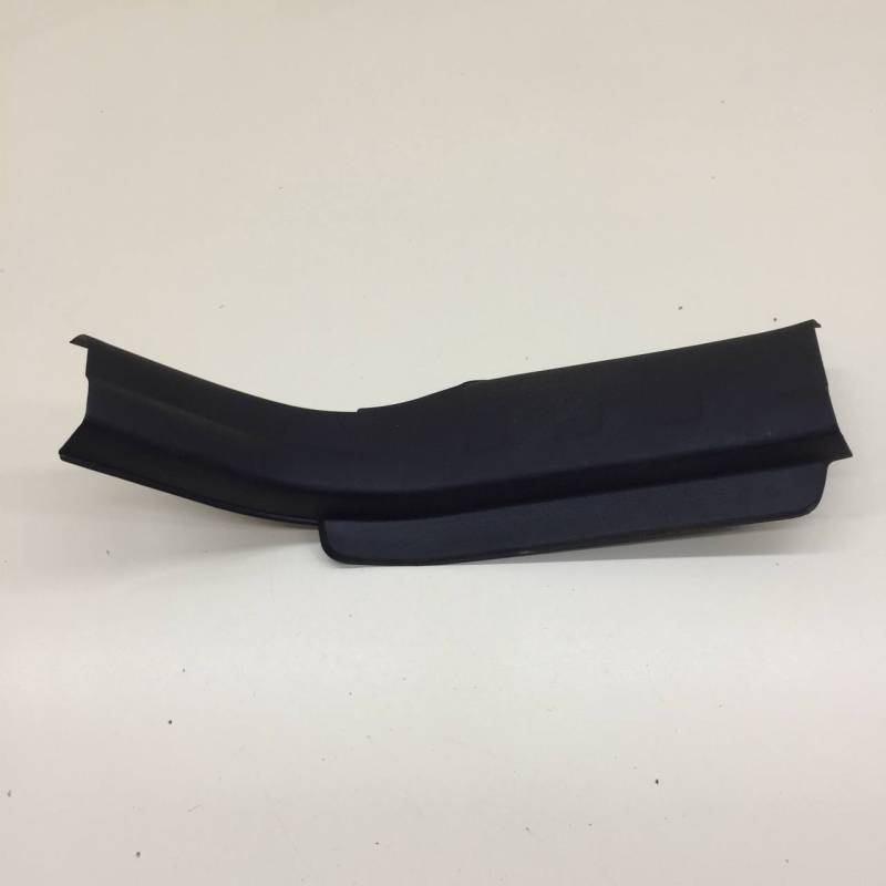 Накладка порога (внутренняя) Suzuki Grand Vitara 2005-2015