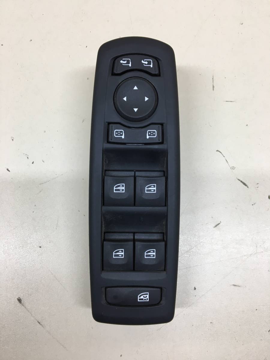 Блок управления стеклоподъемниками Renault Laguna (3) 2008-2015