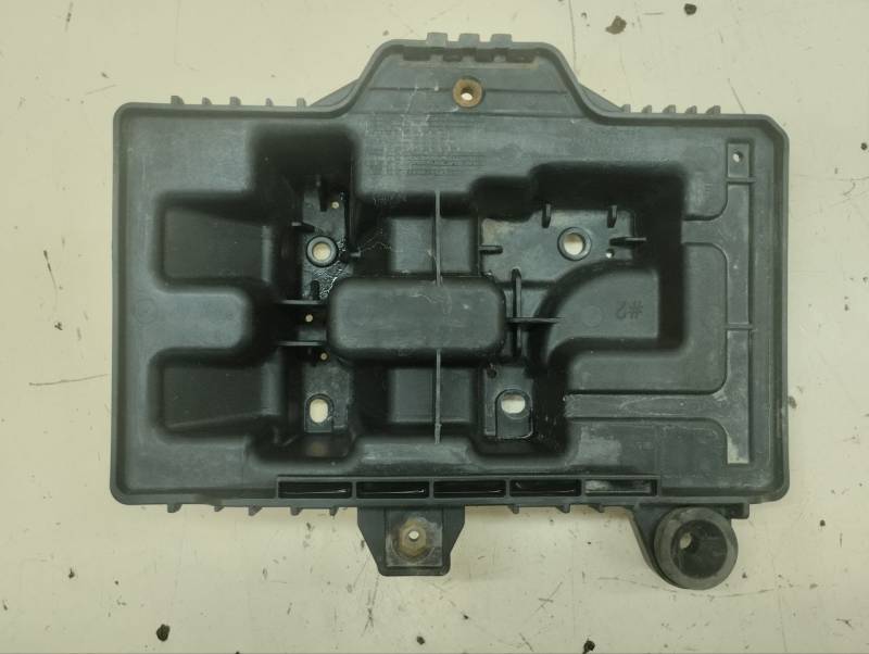 Крепление АКБ (корпус / подставка) Hyundai Tucson (TL) 2015-2021