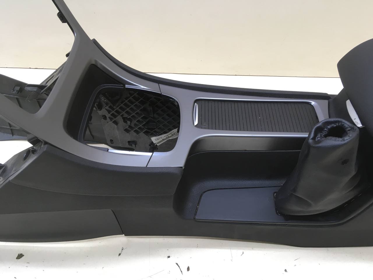 Консоль центральная Ford Mondeo 4 2007-2015
