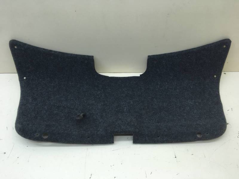 Обшивка двери багажника Skoda Rapid 2012-2020