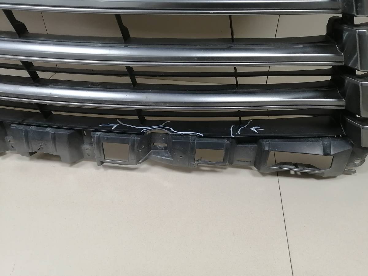 Решетка радиатора Lexus LX450D/570 2015>