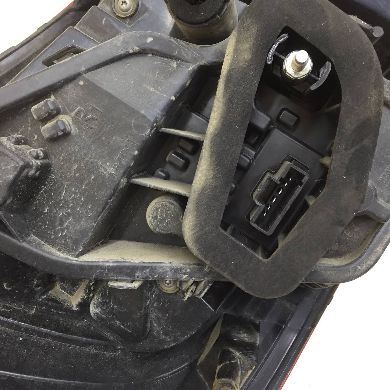 Фонарь задний правый Renault Sandero Stepway (5S) 2014-2022