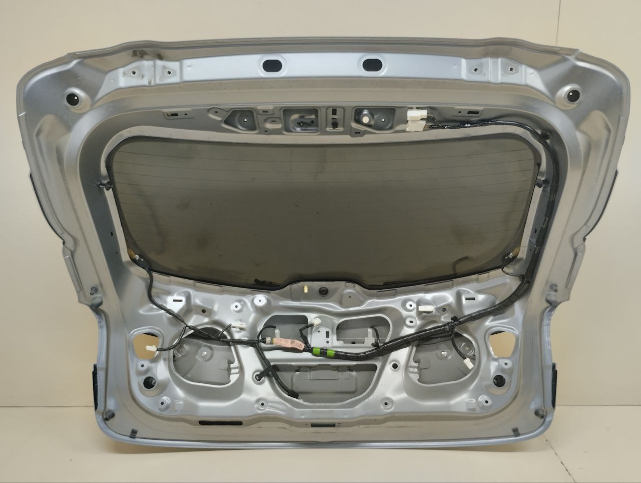 Дверь багажника со стеклом Mazda Mazda 3 (BM) 2013-2016 Дверь багажника со стеклом Mazda Mazda 3 (BM) 2013-2016