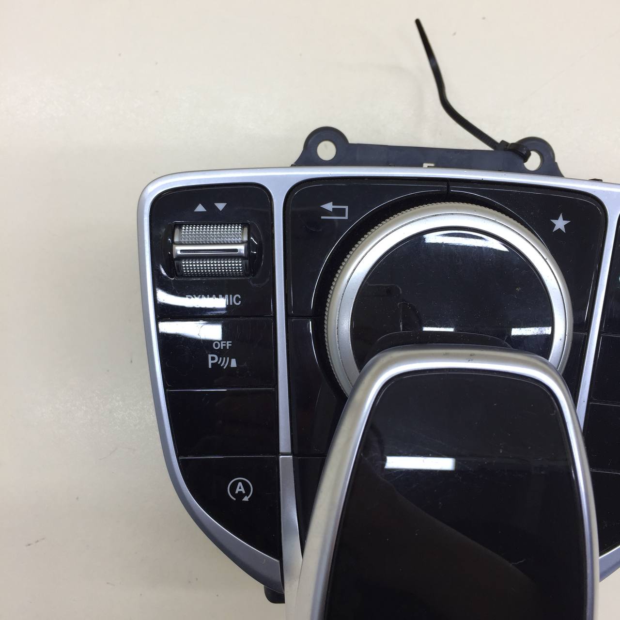 Кулиса КПП Mercedes-Benz C-Class (W205) 2014>